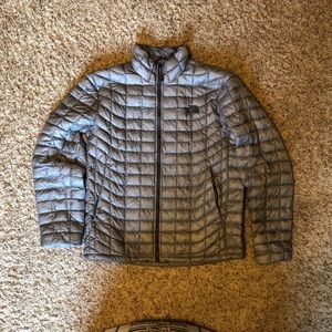 Men’s North Face Thermoball Down Jacket.